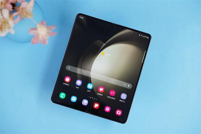 开启折叠新世界！第五代折叠韦德体育官方下载手机版屏Galaxy Z Fold5评测(图1)